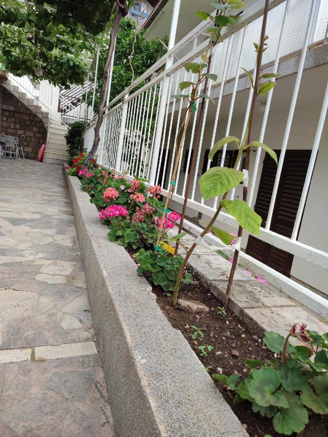 Apartments By The Sea Podaca, Makarska - 2576 Екстер'єр фото
